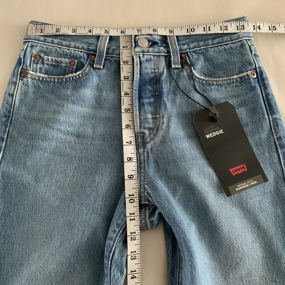 Levi’s Premium Blue Wedgie Hi-rise Button Fly Jeans 26 - Picture 6 of 13